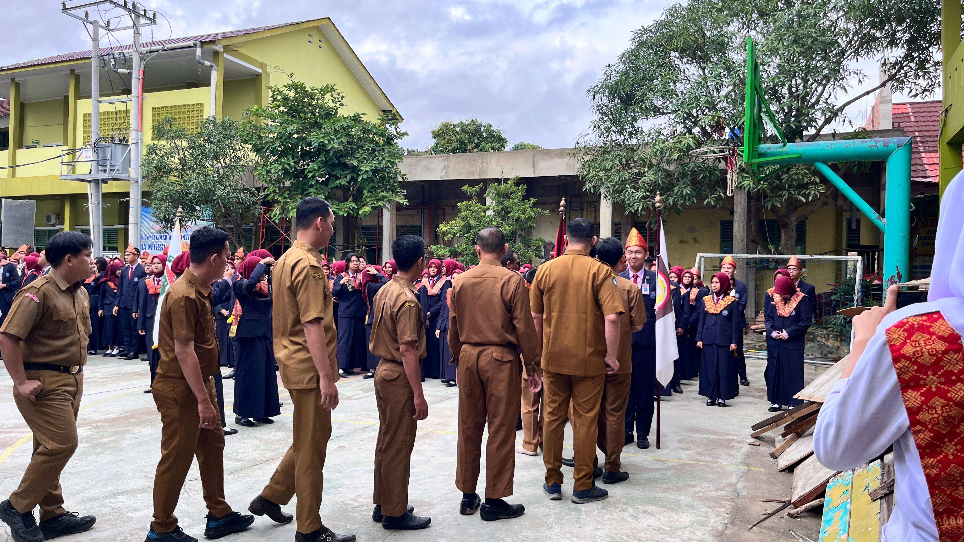 SERAH TERIMA PENGURUS OSIS/MPK/EKSTRAKURIKULER PERIODE 2025/2026 , SMA NEGERI 18 PALEMBANG
